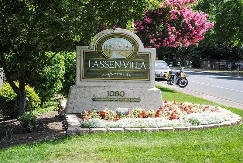 Lassen Villa front sign1