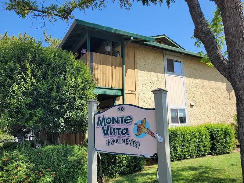 Monte Vista Apartments Exterior sign1