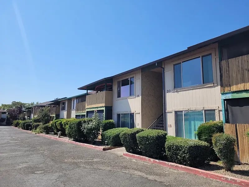 Monte Vista Apartments exterior 2