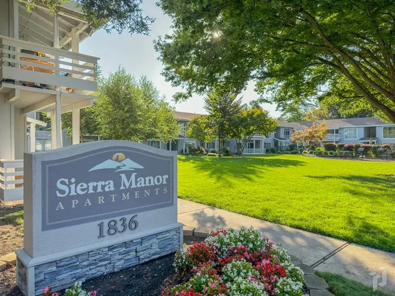 Sierra Manor front sign1
