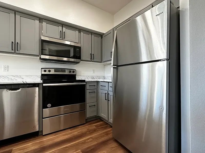 Sterling Oaks kitchen5