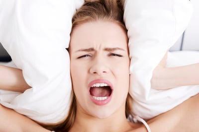 Tips from an HOA Board: How to Deal with Noisy Neighbors-featured