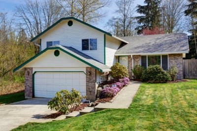 Resident Tips from an HOA Board: A Yard’s Curb Appeal Counts-featured