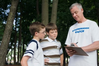 How to Start a Neighborhood Watch in Your Homeowners Association-featured