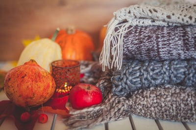 5 Tips for the Perfect Summer to Fall Transition-featured