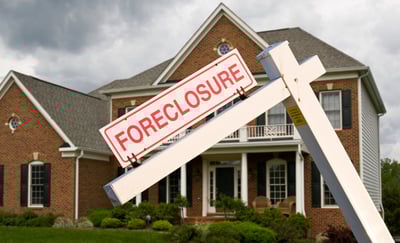 Homes in Foreclosure Provide Scam Artists New Territory-featured