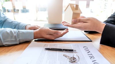 What's the Difference Between a Property Owner & Management Company?-featured